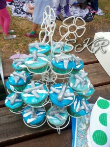 airplane cupcake